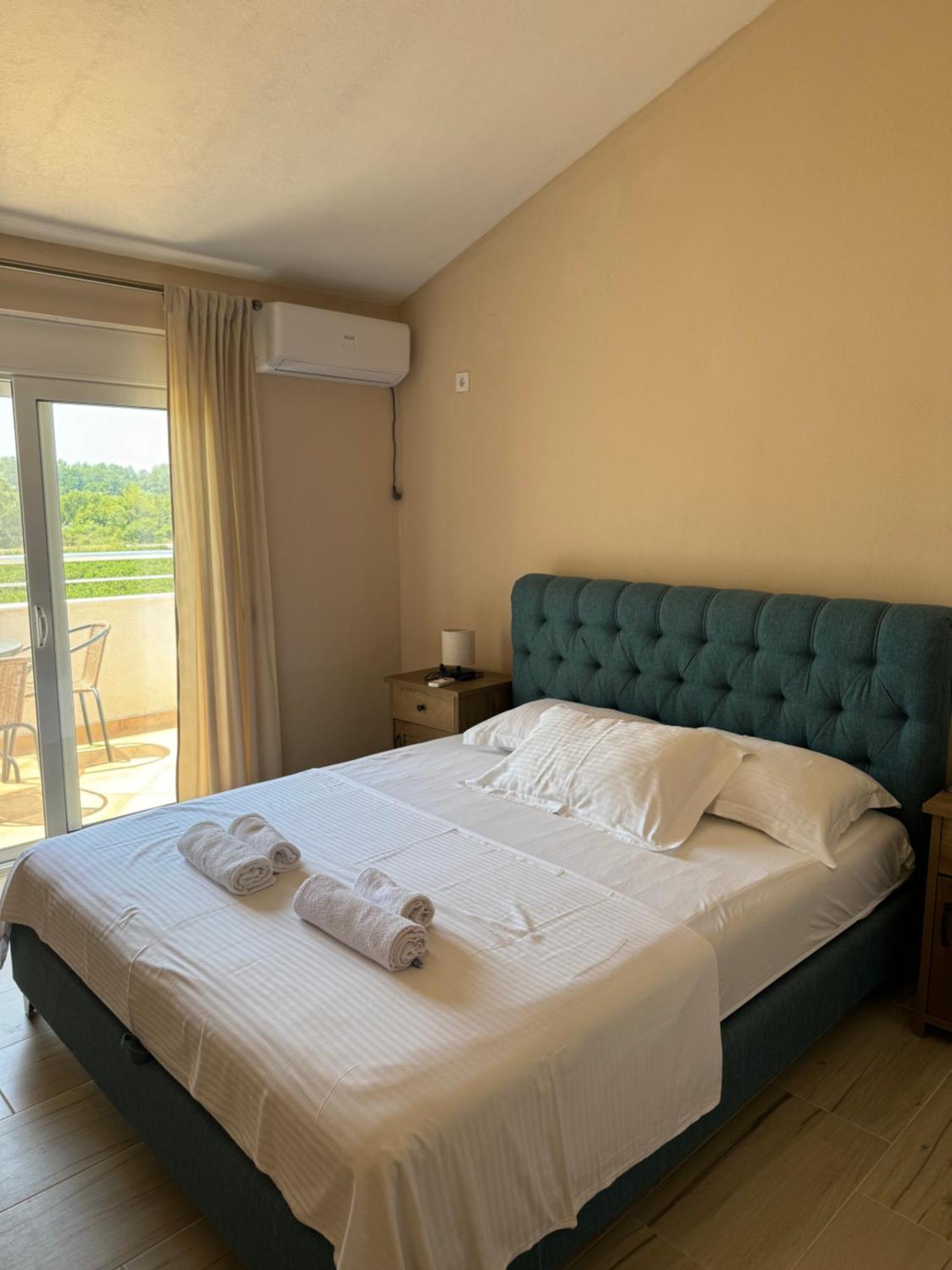 Sunrise House Apartments Ulcinj Bagian luar foto