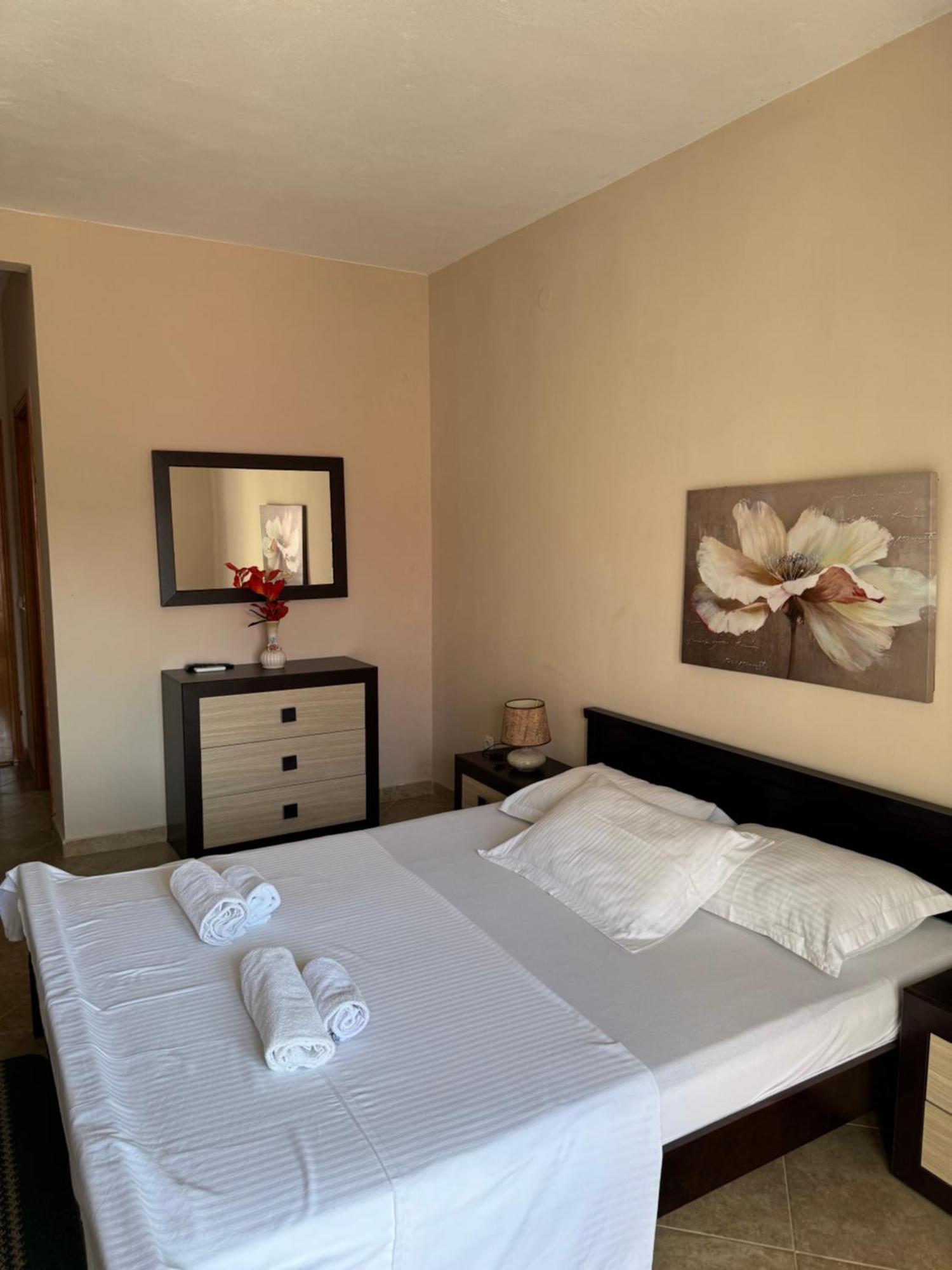 Sunrise House Apartments Ulcinj Bagian luar foto
