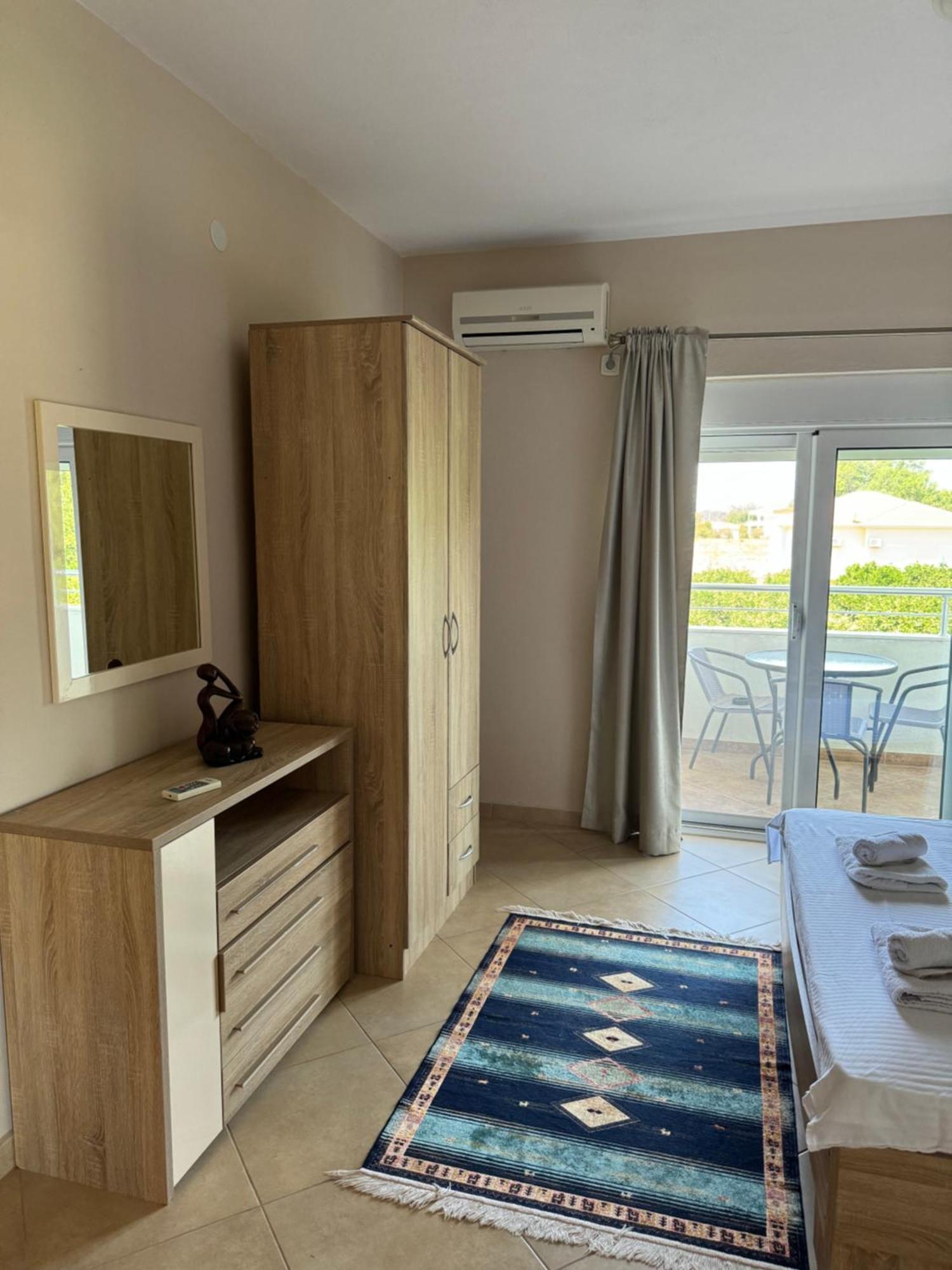 Sunrise House Apartments Ulcinj Bagian luar foto