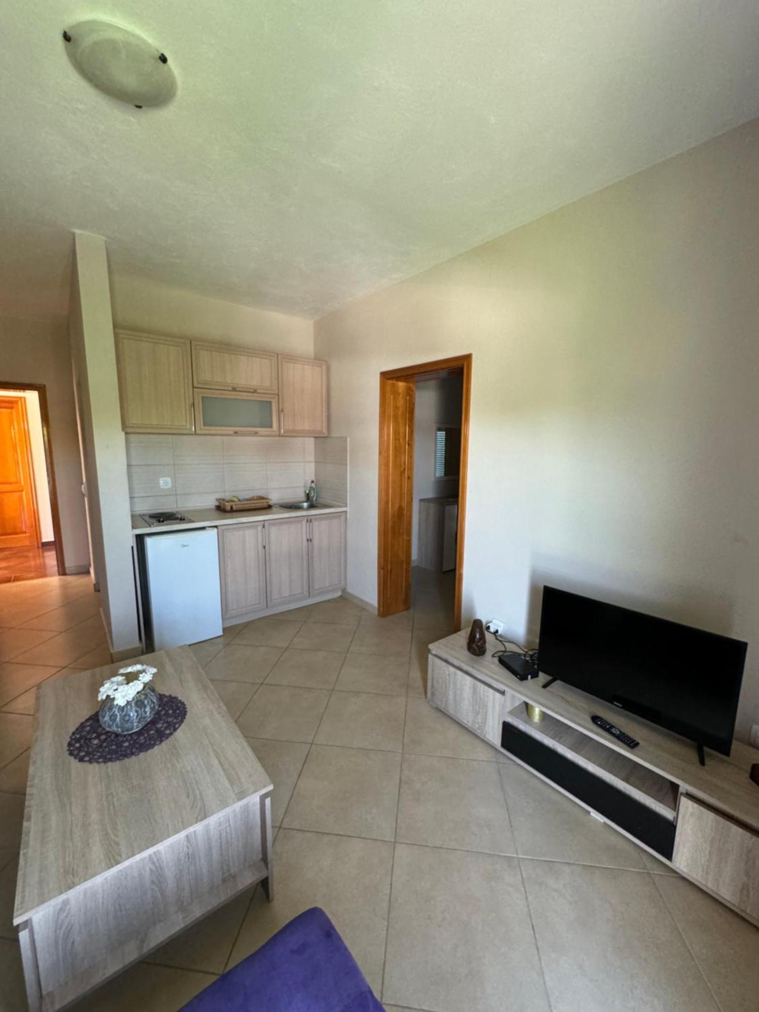 Sunrise House Apartments Ulcinj Bagian luar foto