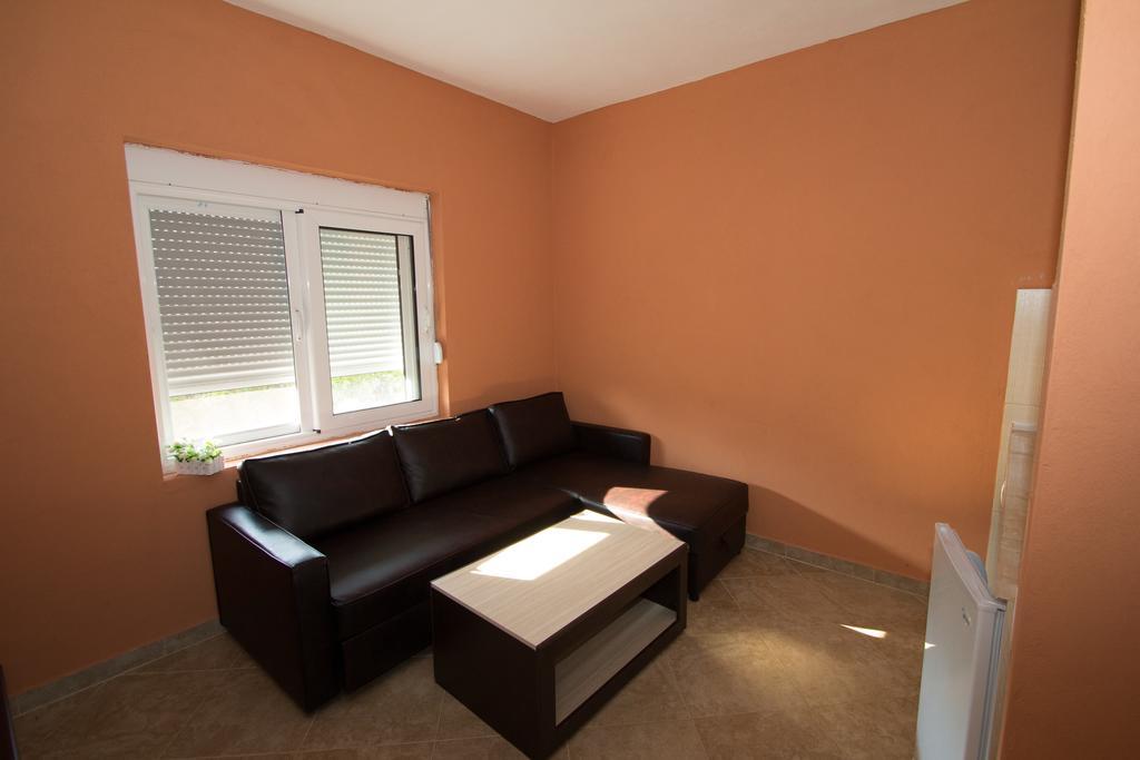 Sunrise House Apartments Ulcinj Bagian luar foto