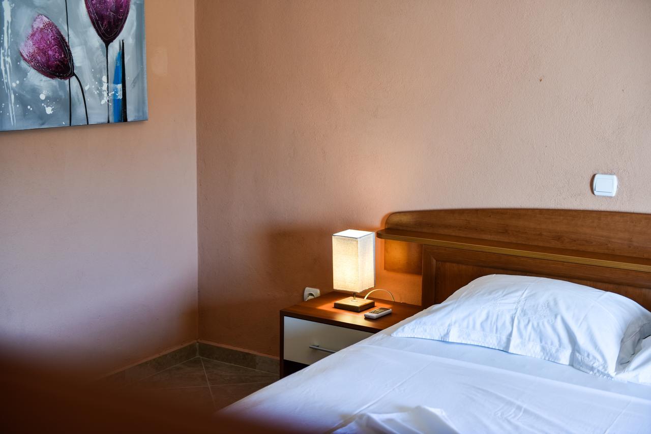 Sunrise House Apartments Ulcinj Bagian luar foto