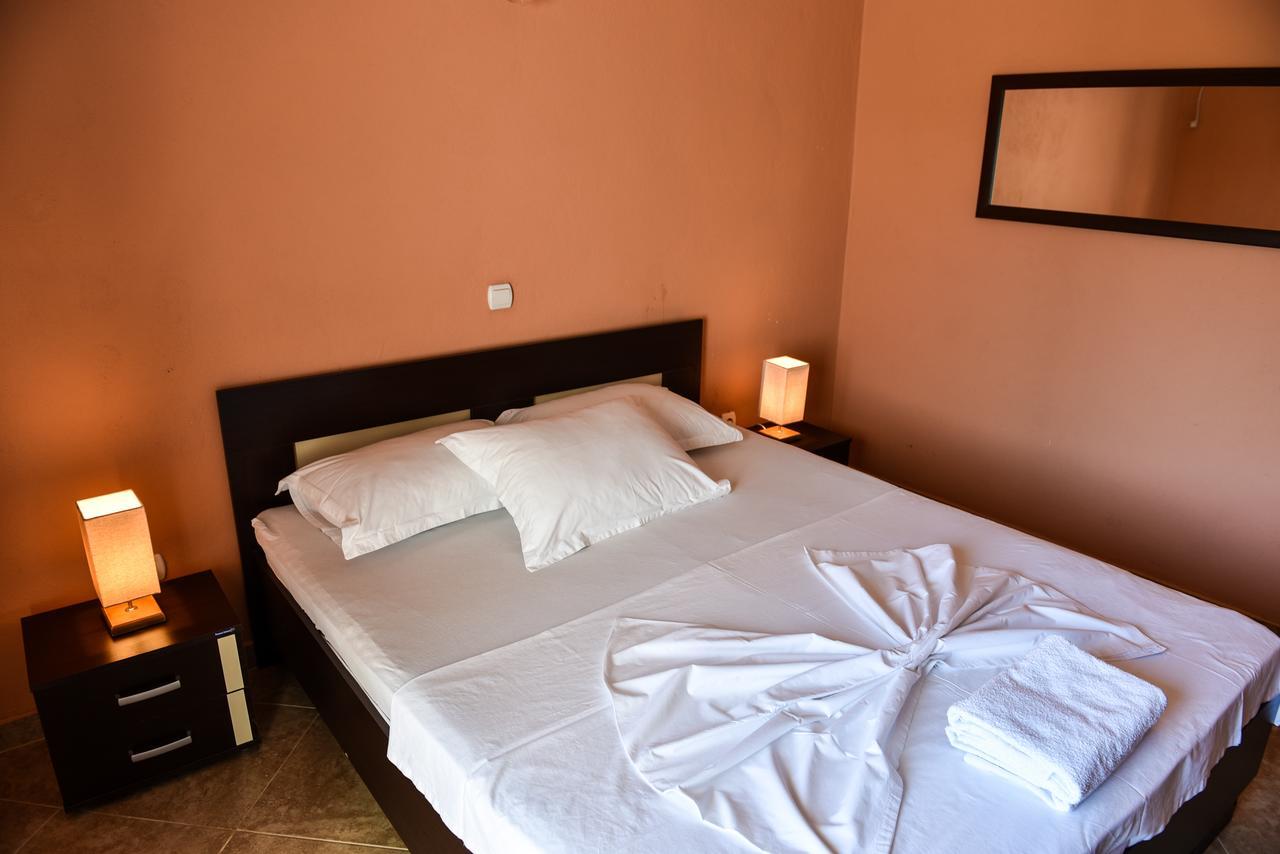 Sunrise House Apartments Ulcinj Bagian luar foto