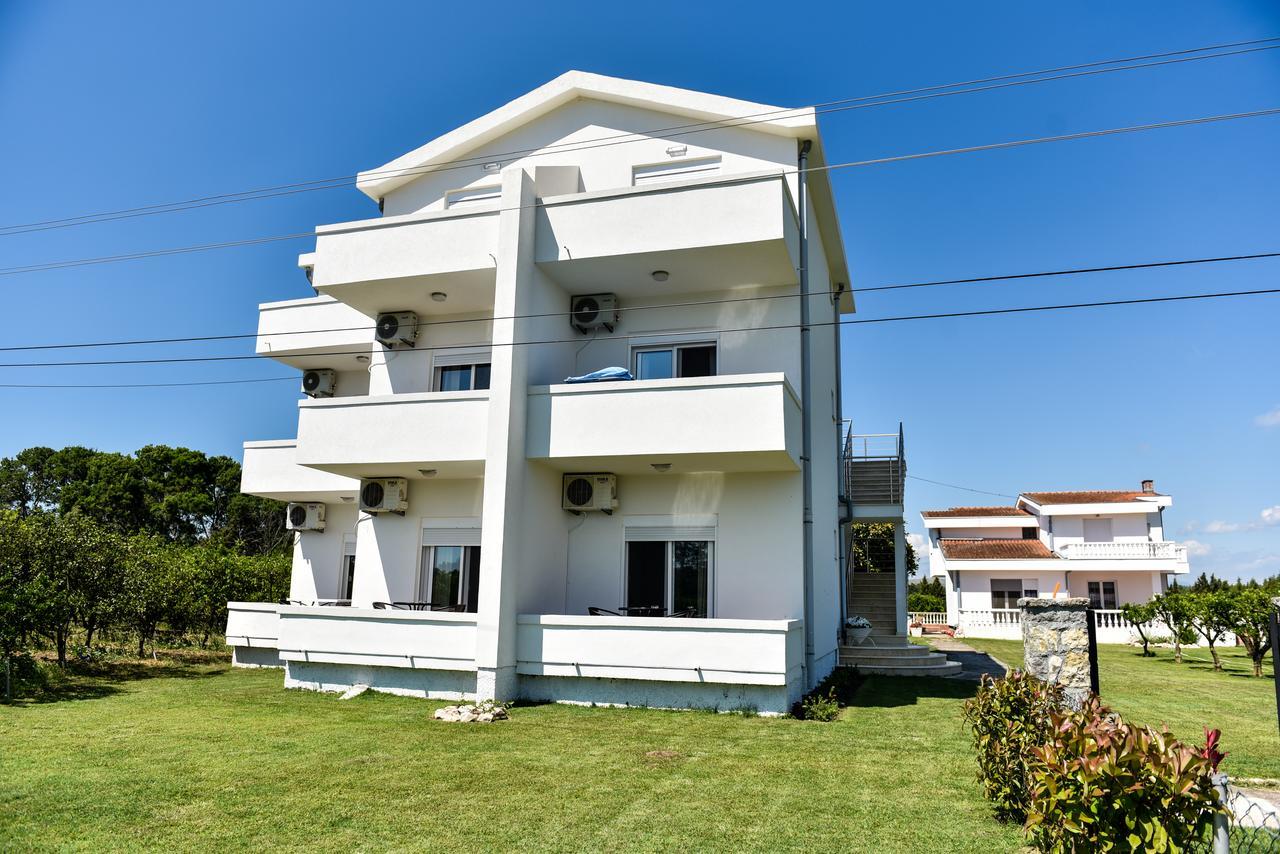 Sunrise House Apartments Ulcinj Bagian luar foto
