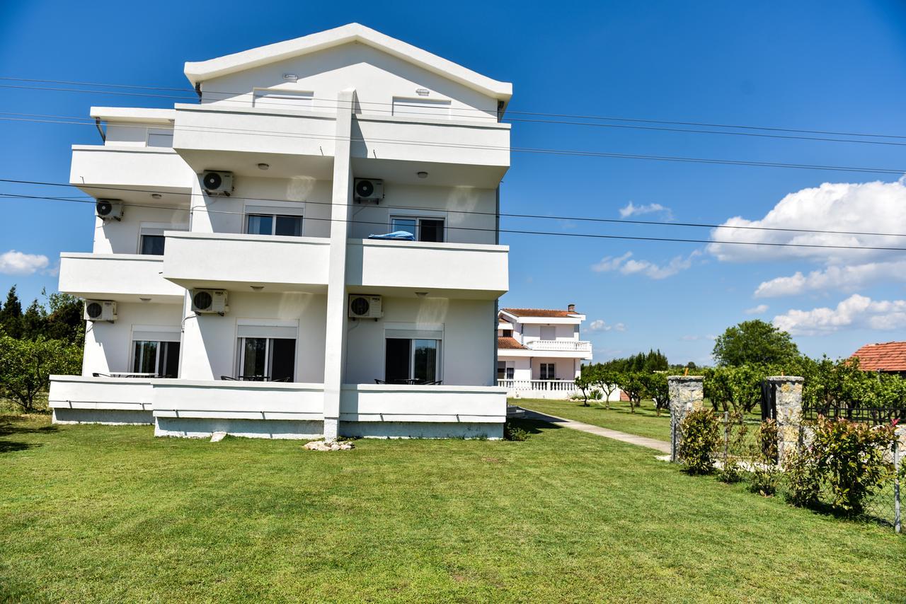 Sunrise House Apartments Ulcinj Bagian luar foto