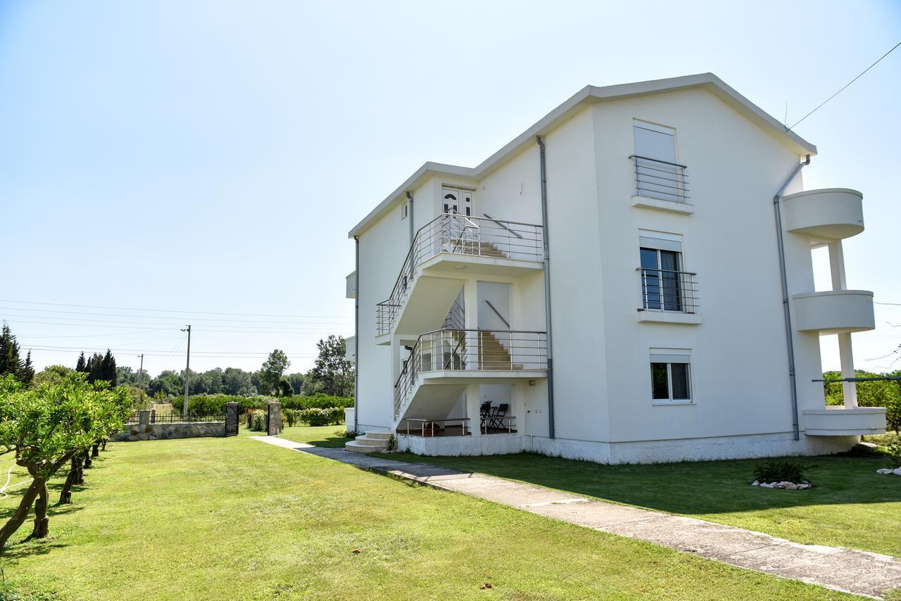 Sunrise House Apartments Ulcinj Bagian luar foto