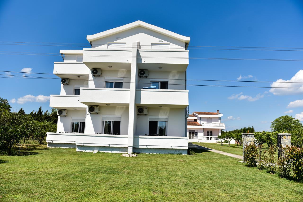 Sunrise House Apartments Ulcinj Bagian luar foto
