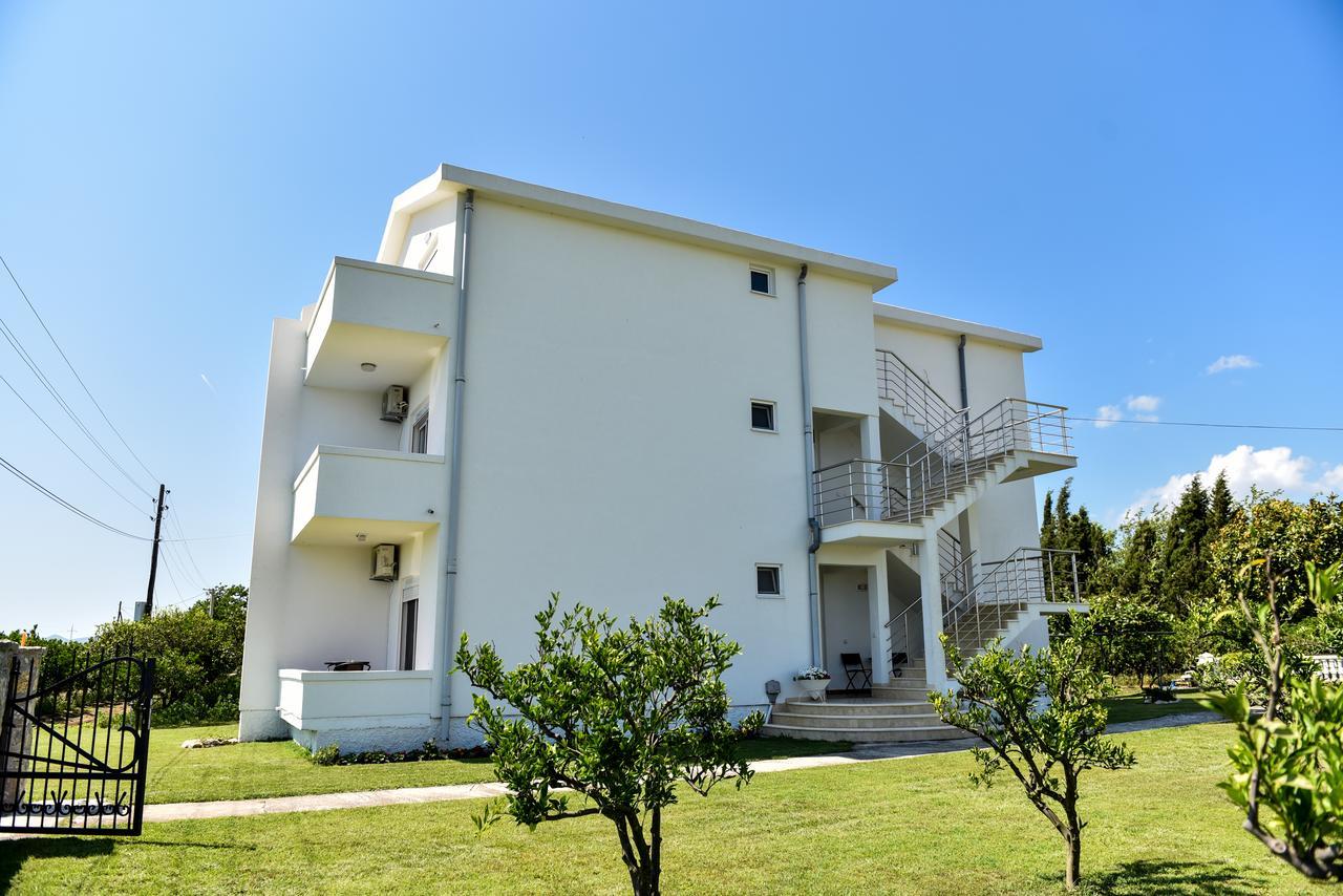 Sunrise House Apartments Ulcinj Bagian luar foto